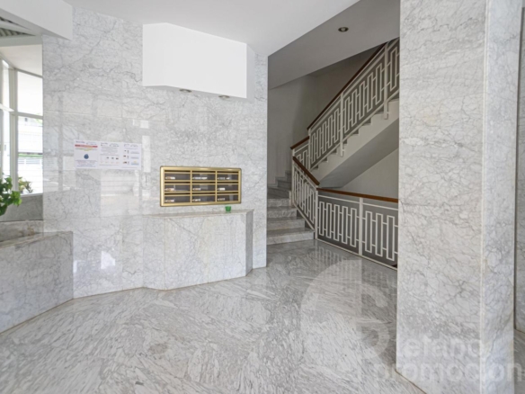 ¡OPORTUNIDAD ÚNICA EN LA ZONA MÁS EXCLUSIVA Y PRESTIGIOSA DE MÁLAGA! ESTA ESPECTACULAR VIVIENDA TOTALMENTE EXTERIOR TE ENVUELVE EN LUZ NATURAL GRACIAS REF:65120