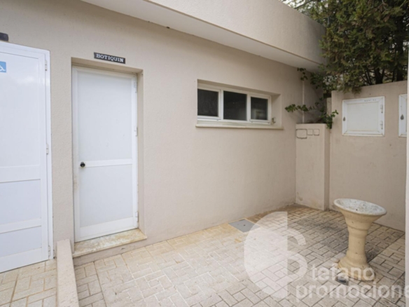 ¡OPORTUNIDAD ÚNICA EN LA ZONA MÁS EXCLUSIVA Y PRESTIGIOSA DE MÁLAGA! ESTA ESPECTACULAR VIVIENDA TOTALMENTE EXTERIOR TE ENVUELVE EN LUZ NATURAL GRACIAS REF:65120