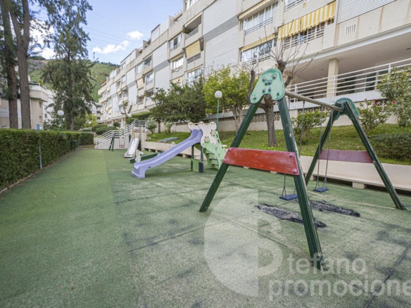 ¡OPORTUNIDAD ÚNICA EN LA ZONA MÁS EXCLUSIVA Y PRESTIGIOSA DE MÁLAGA! ESTA ESPECTACULAR VIVIENDA TOTALMENTE EXTERIOR TE ENVUELVE EN LUZ NATURAL GRACIAS REF:65120