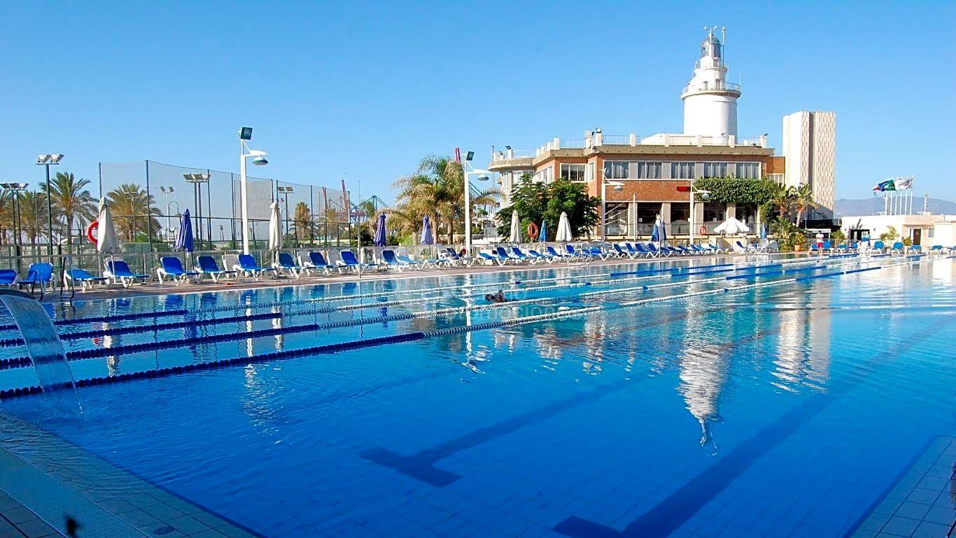 ¡OPORTUNIDAD ÚNICA EN LA ZONA MÁS EXCLUSIVA Y PRESTIGIOSA DE MÁLAGA! ESTA ESPECTACULAR VIVIENDA TOTALMENTE EXTERIOR TE ENVUELVE EN LUZ NATURAL GRACIAS REF:65120