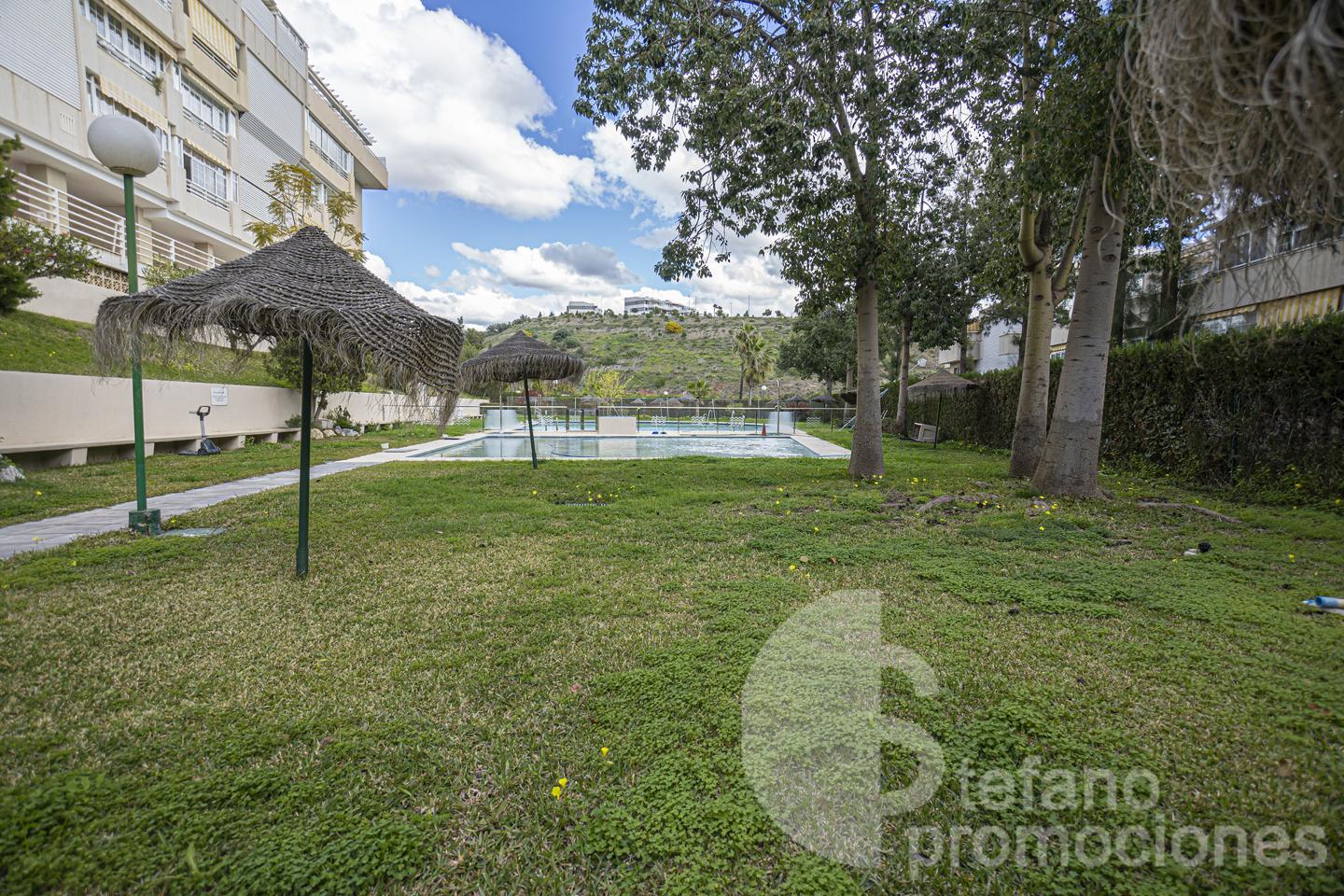 ¡OPORTUNIDAD ÚNICA EN LA ZONA MÁS EXCLUSIVA Y PRESTIGIOSA DE MÁLAGA! ESTA ESPECTACULAR VIVIENDA TOTALMENTE EXTERIOR TE ENVUELVE EN LUZ NATURAL GRACIAS REF:65120