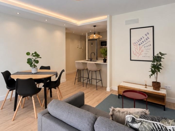 PISO REFORMADO INTEGRALMNETE CON VISTAS AL MAR Y ALTAS CALIDADES EN ZONA ESTE DE MÁLAGA. 89 M² CONSTRUIDOS, 3 DORMITORIOS, REF:65129