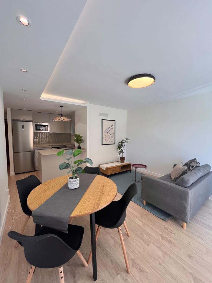image_1574468_5.jpg PISO REFORMADO INTEGRALMNETE CON VISTAS AL MAR Y ALTAS CALIDADES EN ZONA ESTE DE MÁLAGA. 89 M² CONSTRUIDOS, 3 DORMITORIOS, REF:65129