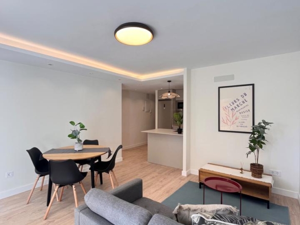 PISO REFORMADO INTEGRALMNETE CON VISTAS AL MAR Y ALTAS CALIDADES EN ZONA ESTE DE MÁLAGA. 89 M² CONSTRUIDOS, 3 DORMITORIOS, REF:65129