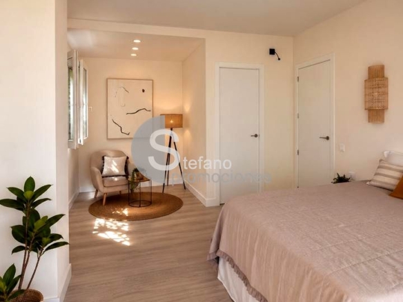 VILLA INDEPENDIENTE CON PISCINA PRIVADA, JARDÍN Y ZONA DE BARBACOA EN BENALMÁDENA (ARROYO DE LA MIEL). REF:65132