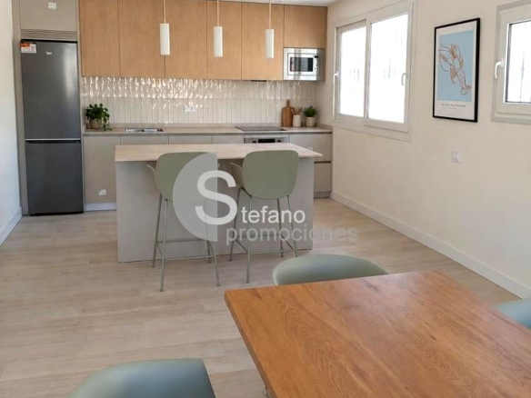 VILLA INDEPENDIENTE CON PISCINA PRIVADA, JARDÍN Y ZONA DE BARBACOA EN BENALMÁDENA (ARROYO DE LA MIEL). REF:65132