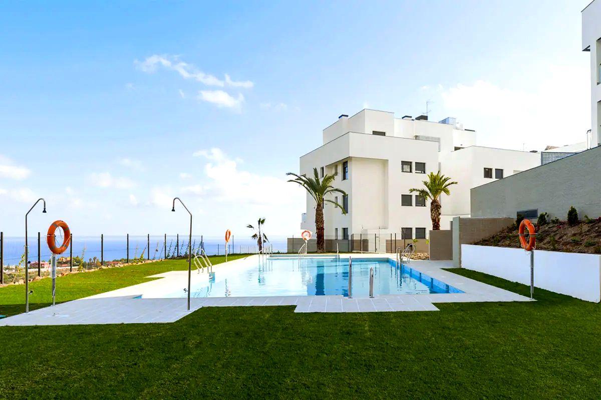 image_1574576_0.jpg SU VIVIENDA EN MALAGA ESTE DE 4 DORMITORIOS, DE RECIENTE CONSTRUCCION (2019) CON VISTAS AL MAR Y A LA MONTAÑA REF:65135
