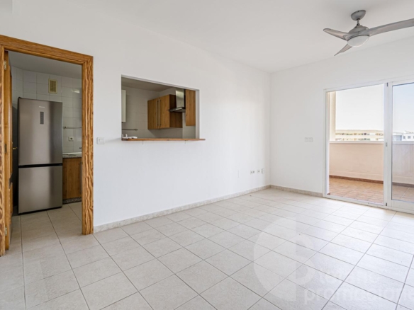 ENCANTADOR  APARTAMENTO  EN COMPLEJO RESIDENCIAL  CON EXCLUSIVAS ZONAS COMUNES EN  RESERVA DEL HIGUERÓN, AMPLIA TERRAZA DE 25 M² REF:65125