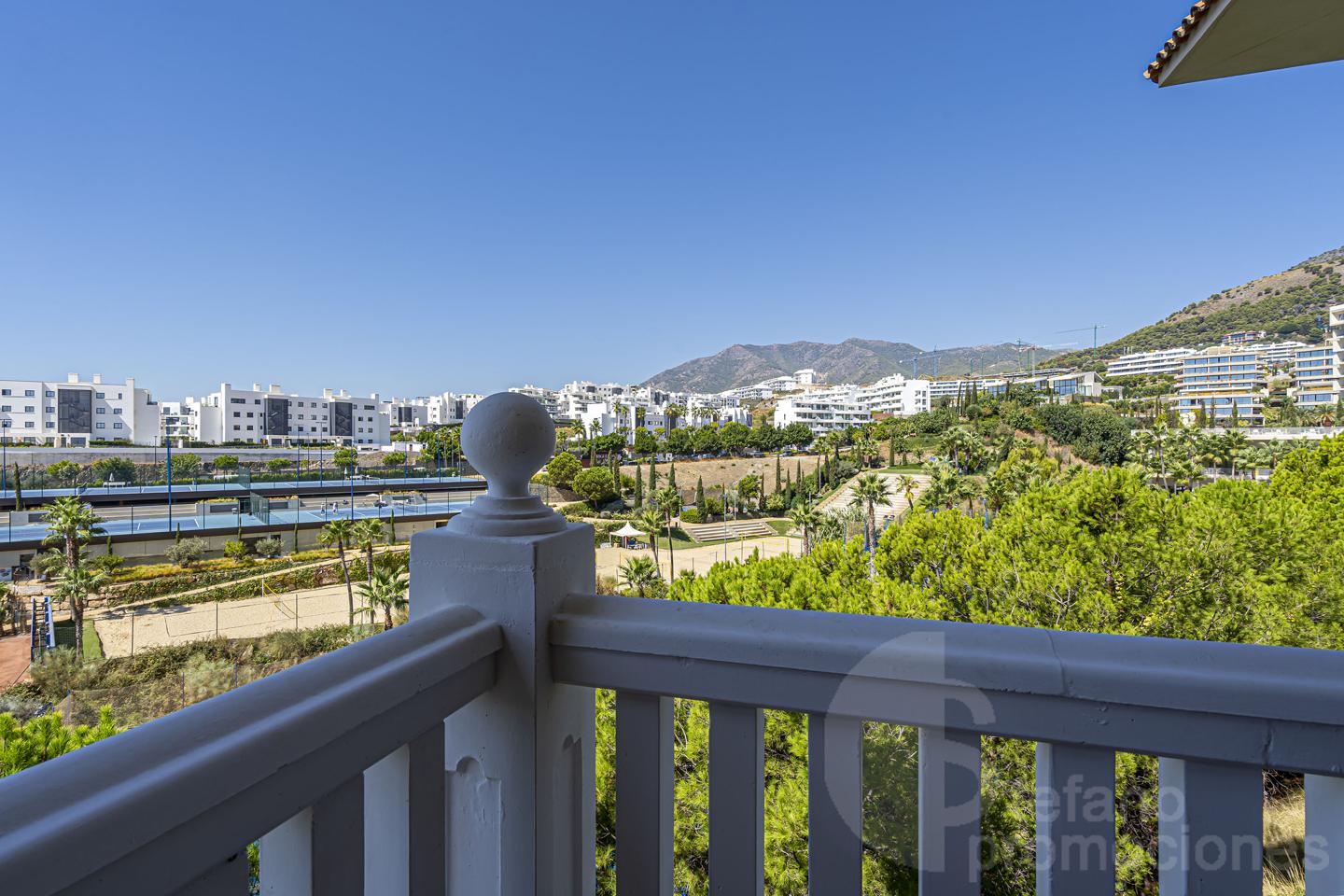 ENCANTADOR  APARTAMENTO  EN COMPLEJO RESIDENCIAL  CON EXCLUSIVAS ZONAS COMUNES EN  RESERVA DEL HIGUERÓN, AMPLIA TERRAZA DE 25 M² REF:65125