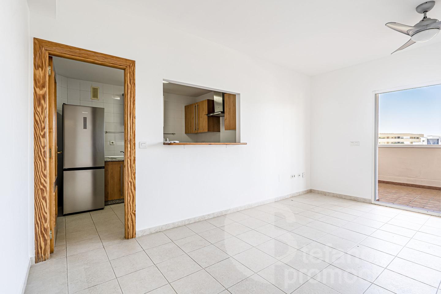 ENCANTADOR  APARTAMENTO  EN COMPLEJO RESIDENCIAL  CON EXCLUSIVAS ZONAS COMUNES EN  RESERVA DEL HIGUERÓN, AMPLIA TERRAZA DE 25 M² REF:65125
