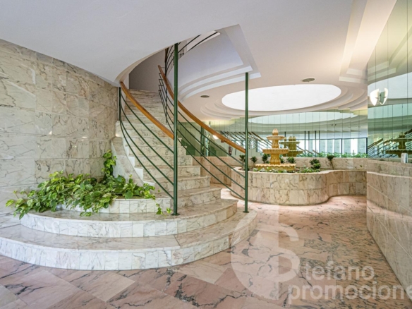 ENCANTADOR  APARTAMENTO  EN COMPLEJO RESIDENCIAL  CON EXCLUSIVAS ZONAS COMUNES EN  RESERVA DEL HIGUERÓN, AMPLIA TERRAZA DE 25 M² REF:65125