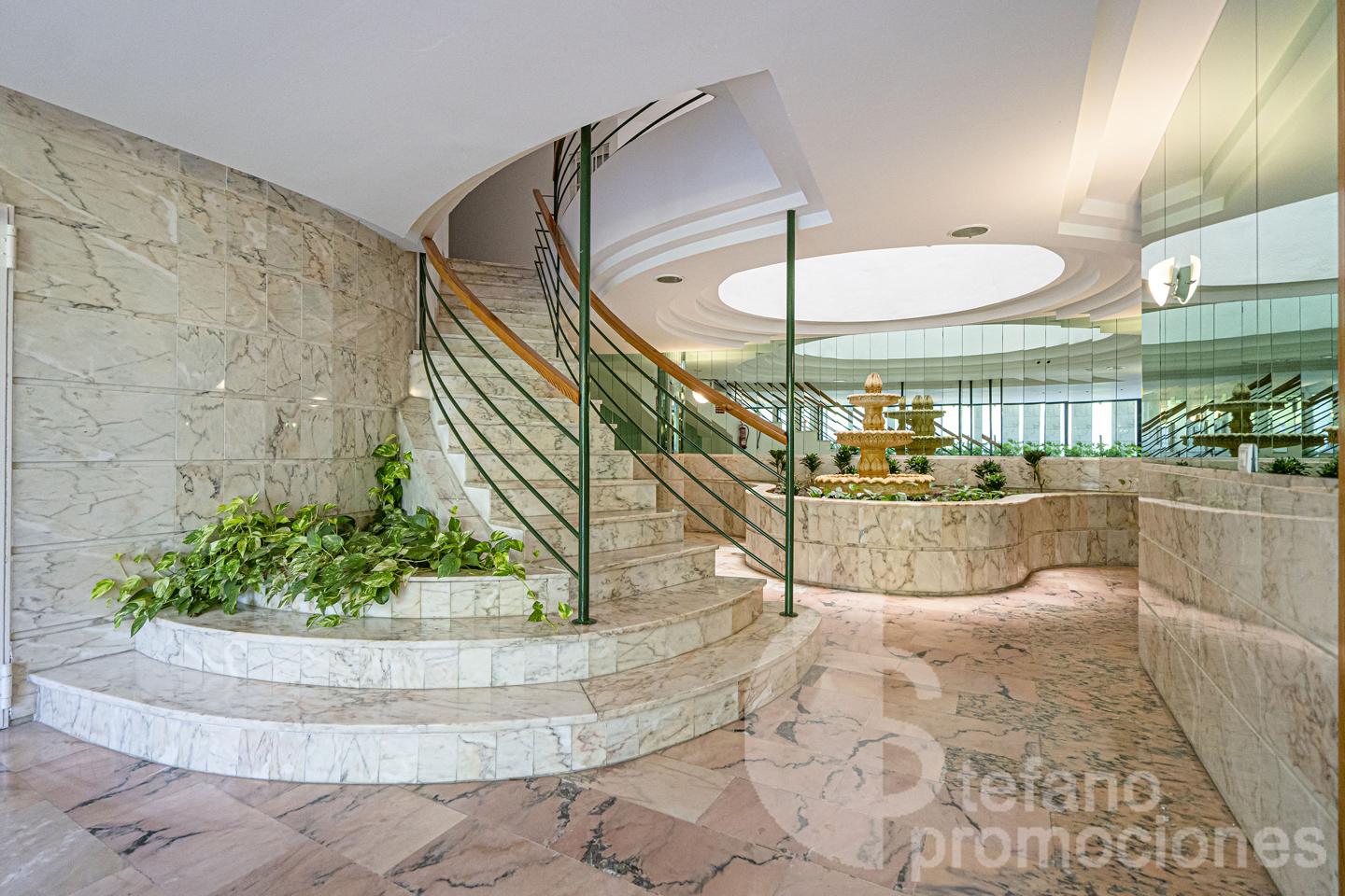 ENCANTADOR  APARTAMENTO  EN COMPLEJO RESIDENCIAL  CON EXCLUSIVAS ZONAS COMUNES EN  RESERVA DEL HIGUERÓN, AMPLIA TERRAZA DE 25 M² REF:65125
