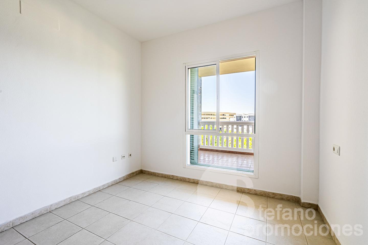 ENCANTADOR  APARTAMENTO  EN COMPLEJO RESIDENCIAL  CON EXCLUSIVAS ZONAS COMUNES EN  RESERVA DEL HIGUERÓN, AMPLIA TERRAZA DE 25 M² REF:65125