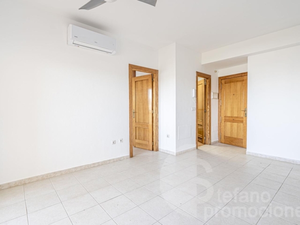 ENCANTADOR  APARTAMENTO  EN COMPLEJO RESIDENCIAL  CON EXCLUSIVAS ZONAS COMUNES EN  RESERVA DEL HIGUERÓN, AMPLIA TERRAZA DE 25 M² REF:65125