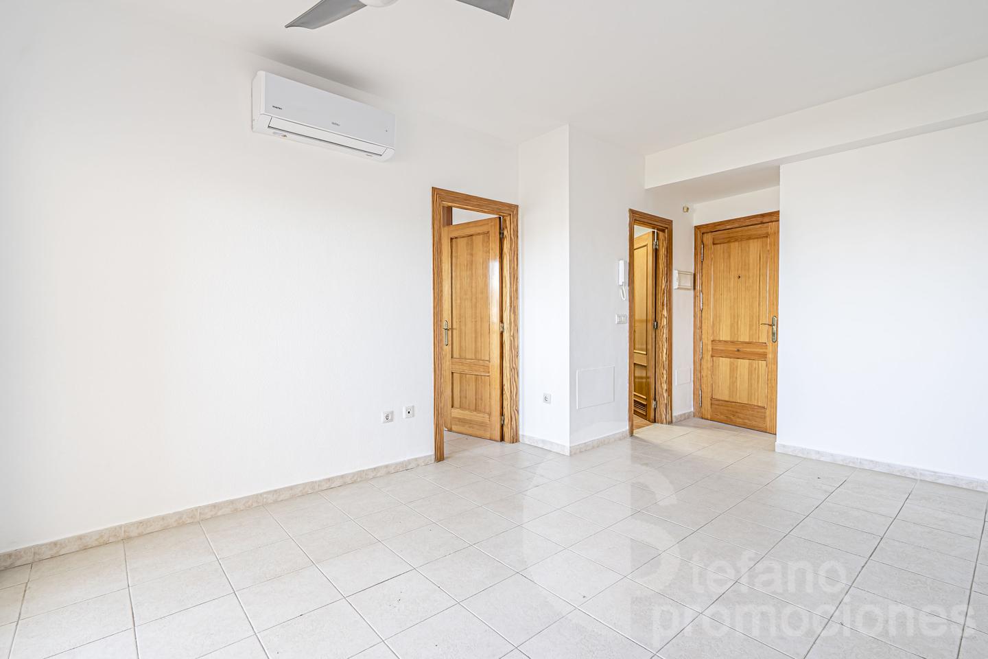 ENCANTADOR  APARTAMENTO  EN COMPLEJO RESIDENCIAL  CON EXCLUSIVAS ZONAS COMUNES EN  RESERVA DEL HIGUERÓN, AMPLIA TERRAZA DE 25 M² REF:65125