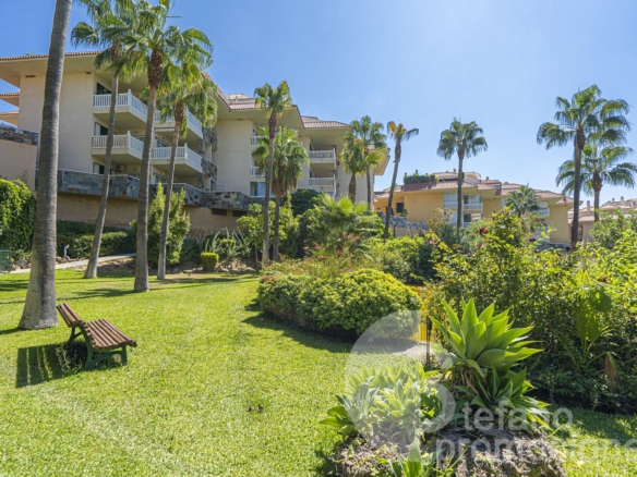 ENCANTADOR  APARTAMENTO  EN COMPLEJO RESIDENCIAL  CON EXCLUSIVAS ZONAS COMUNES EN  RESERVA DEL HIGUERÓN, AMPLIA TERRAZA DE 25 M² REF:65125
