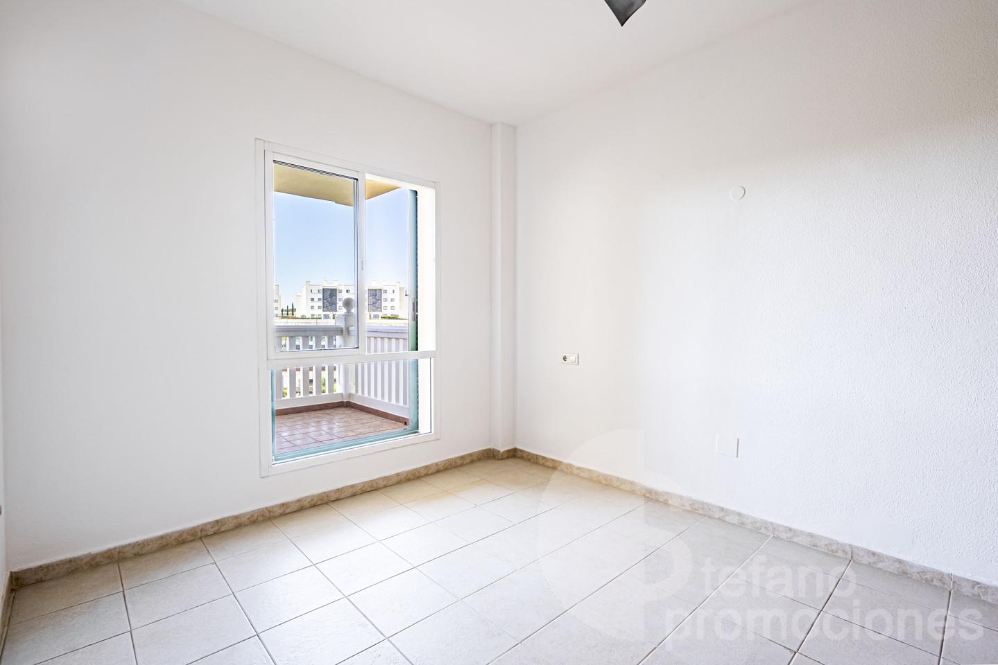 ENCANTADOR  APARTAMENTO  EN COMPLEJO RESIDENCIAL  CON EXCLUSIVAS ZONAS COMUNES EN  RESERVA DEL HIGUERÓN, AMPLIA TERRAZA DE 25 M² REF:65125