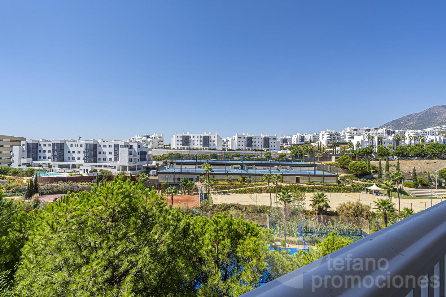 ENCANTADOR  APARTAMENTO  EN COMPLEJO RESIDENCIAL  CON EXCLUSIVAS ZONAS COMUNES EN  RESERVA DEL HIGUERÓN, AMPLIA TERRAZA DE 25 M² REF:65125