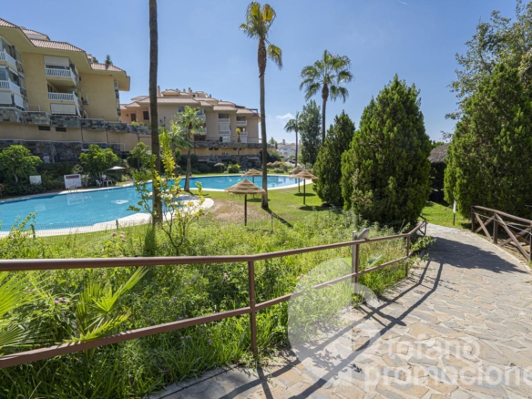ENCANTADOR  APARTAMENTO  EN COMPLEJO RESIDENCIAL  CON EXCLUSIVAS ZONAS COMUNES EN  RESERVA DEL HIGUERÓN, AMPLIA TERRAZA DE 25 M² REF:65125