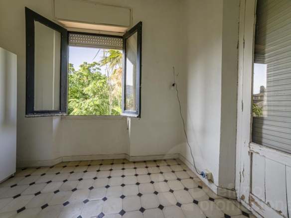EXCLUSIVO PALACETE SEÑORIAL A SOLO 350 METROS DEL MAR EN EL LIMONAR: UNA PIEZA ARQUITECTÓNICA ÚNICA DE 330 M² CON ALTOS TECHOS REF:65144