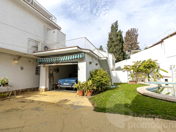 ¡VIVE EL SUEÑO MEDITERRÁNEO EN ESTE  CHALET INDEPENDIENTE EN EL CORAZÓN DE PEDREGALEJO BAJO! REF:65147