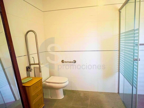 ¡VIVE EL SUEÑO MEDITERRÁNEO EN ESTE  CHALET INDEPENDIENTE EN EL CORAZÓN DE PEDREGALEJO BAJO! REF:65147