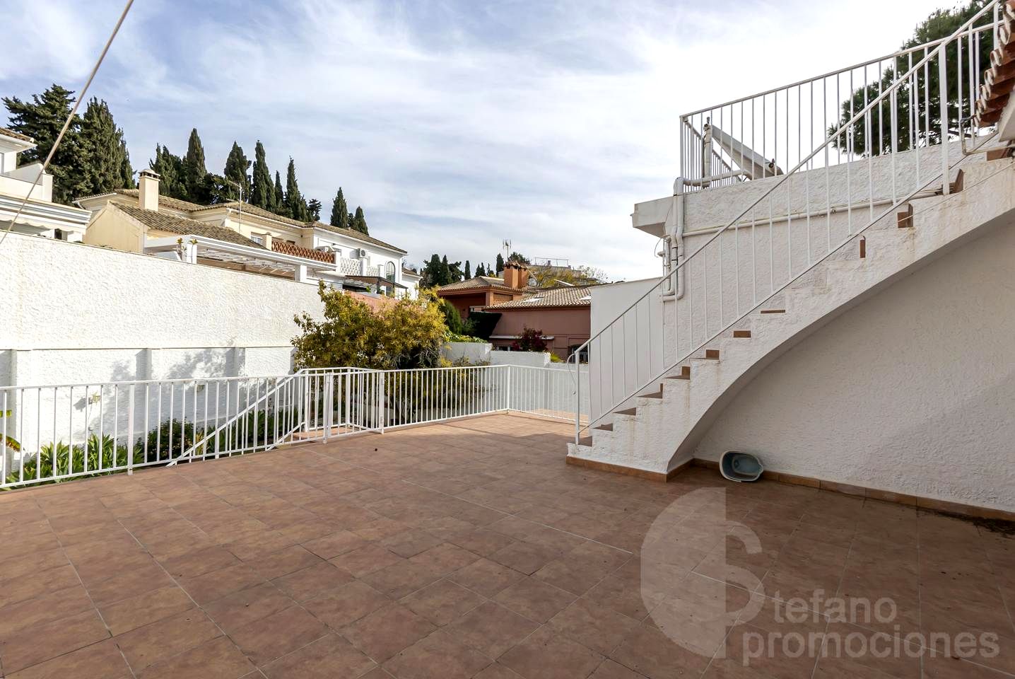 image_1574696_28.jpg ¡VIVE EL SUEÑO MEDITERRÁNEO EN ESTE CHALET INDEPENDIENTE EN EL CORAZÓN DE PEDREGALEJO BAJO! REF:65147