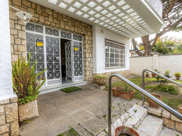 ¡VIVE EL SUEÑO MEDITERRÁNEO EN ESTE  CHALET INDEPENDIENTE EN EL CORAZÓN DE PEDREGALEJO BAJO! REF:65147