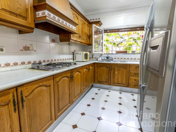 ¡VIVE EL SUEÑO MEDITERRÁNEO EN ESTE  CHALET INDEPENDIENTE EN EL CORAZÓN DE PEDREGALEJO BAJO! REF:65147