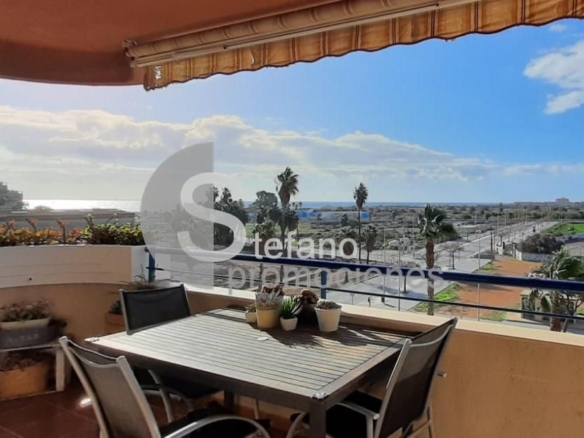 ¡VIVIENDA DE ESQUINA CON ORIENTACIÓN SUR, VISTAS PANORÁMICAS AL MAR Y A LA MONTAÑA EN LA ZONA CON MAYOR PROYECCIÓN Y REVALORIZACIÓN DE MÁLAGA! REF:65148