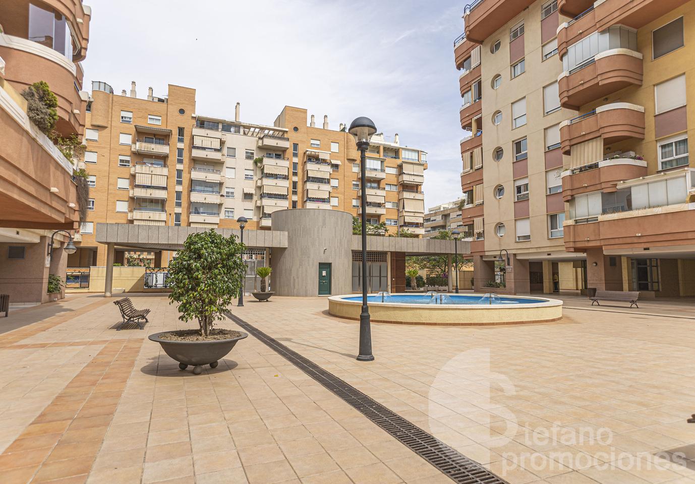image_1574748_19.jpg ¡VIVIENDA DE ESQUINA CON ORIENTACIÓN SUR, VISTAS PANORÁMICAS AL MAR Y A LA MONTAÑA EN LA ZONA CON MAYOR PROYECCIÓN Y REVALORIZACIÓN DE MÁLAGA! REF:65148
