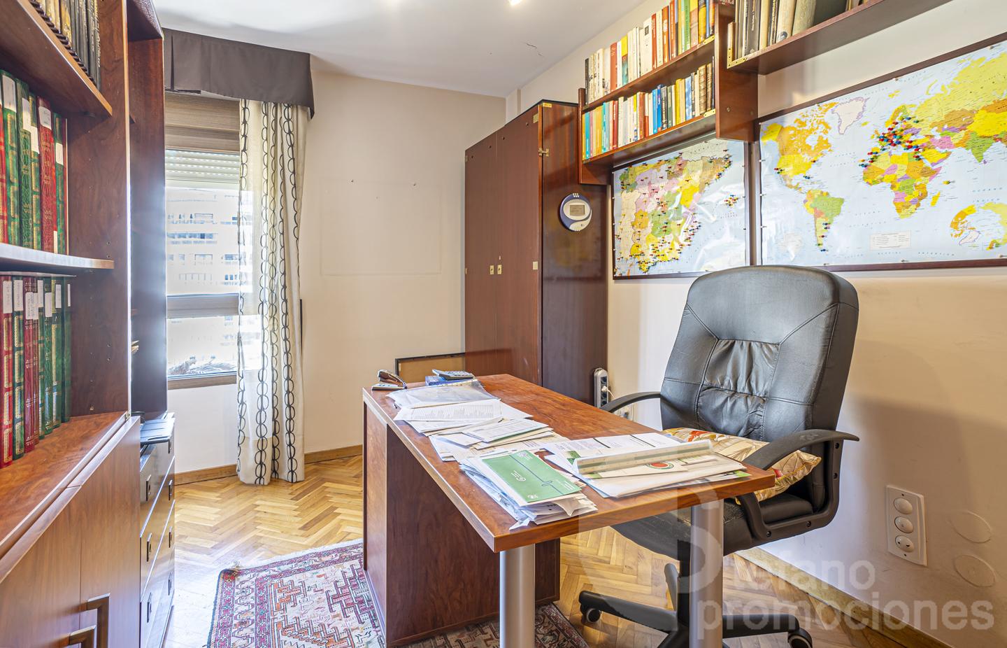 EXCLUSIVA Y SEÑORIAL VIVIENDA EN UNA DE LAS MEJORES UBICACIONES DE MÁLAGA, CON AMPLIAS Y DESPEJADAS VISTAS AL CENTRO HIRTORICO DE LA CIUDAD REF:65158