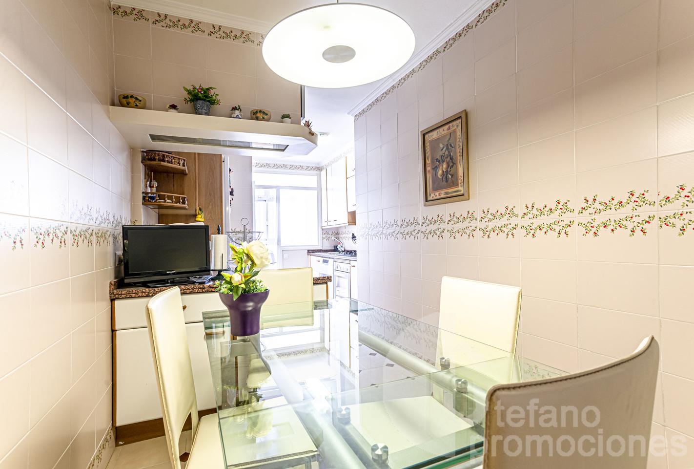 EXCLUSIVA Y SEÑORIAL VIVIENDA EN UNA DE LAS MEJORES UBICACIONES DE MÁLAGA, CON AMPLIAS Y DESPEJADAS VISTAS AL CENTRO HIRTORICO DE LA CIUDAD REF:65158