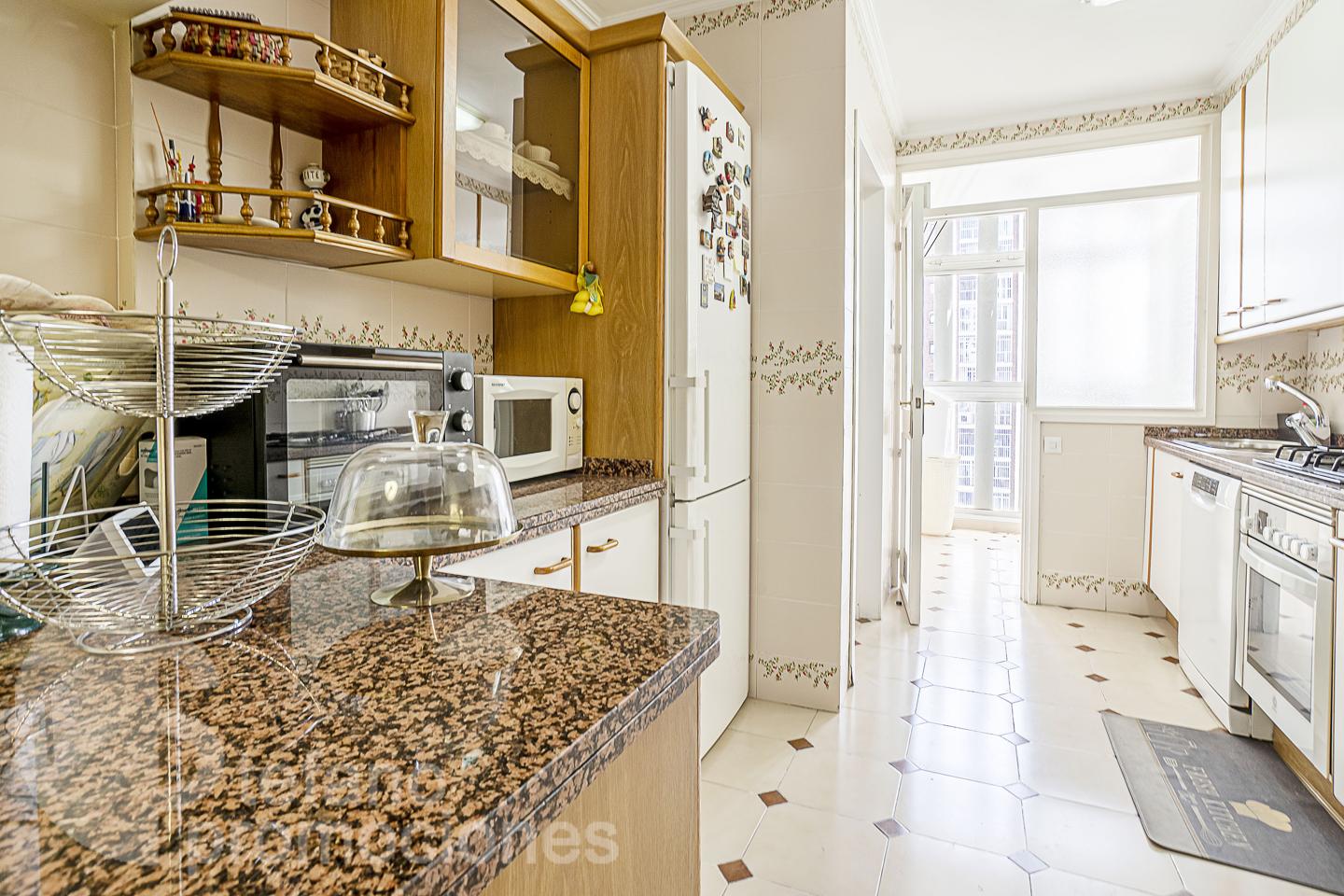 EXCLUSIVA Y SEÑORIAL VIVIENDA EN UNA DE LAS MEJORES UBICACIONES DE MÁLAGA, CON AMPLIAS Y DESPEJADAS VISTAS AL CENTRO HIRTORICO DE LA CIUDAD REF:65158