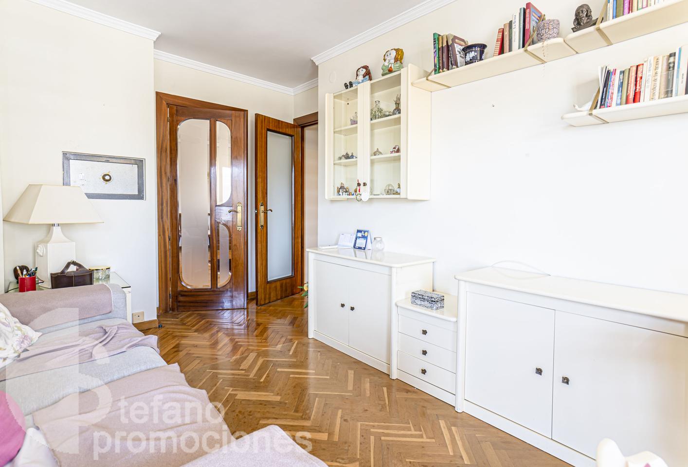 EXCLUSIVA Y SEÑORIAL VIVIENDA EN UNA DE LAS MEJORES UBICACIONES DE MÁLAGA, CON AMPLIAS Y DESPEJADAS VISTAS AL CENTRO HIRTORICO DE LA CIUDAD REF:65158