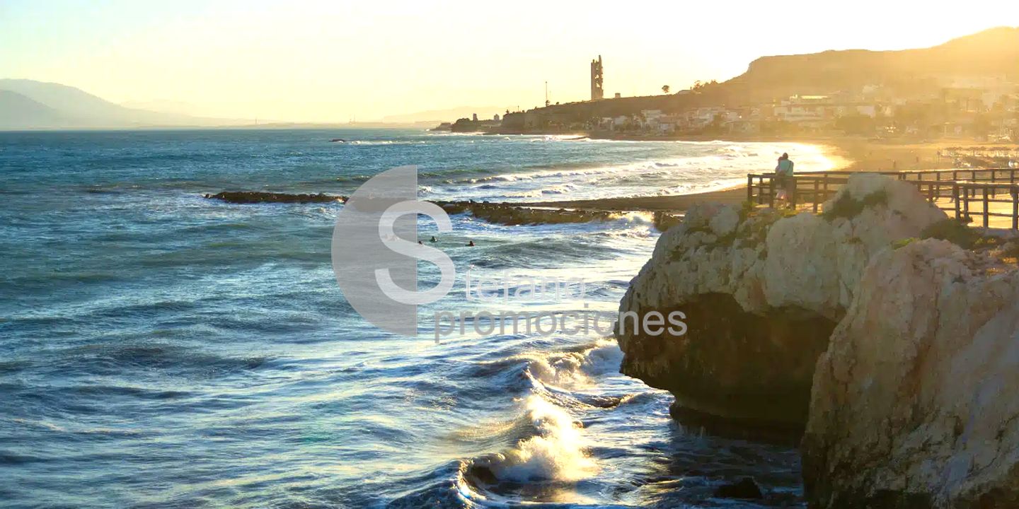 image_1574828_24.jpg SU PRIMERA VIVIENDA DE 4 DORMITORIOS MUY CERCA DE MALAGA .! VIVIENDA CASI A ESTRENAR REF:65166