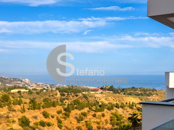 SU PRIMERA VIVIENDA DE 4 DORMITORIOS  MUY CERCA DE MALAGA .! VIVIENDA CASI A ESTRENAR REF:65166