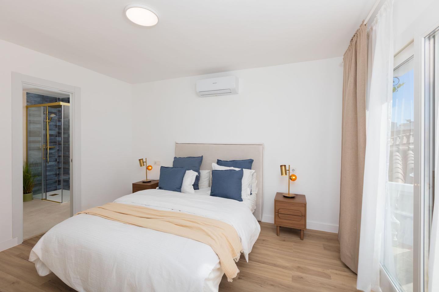 Chalet on sale in Fuengirola REF:65183