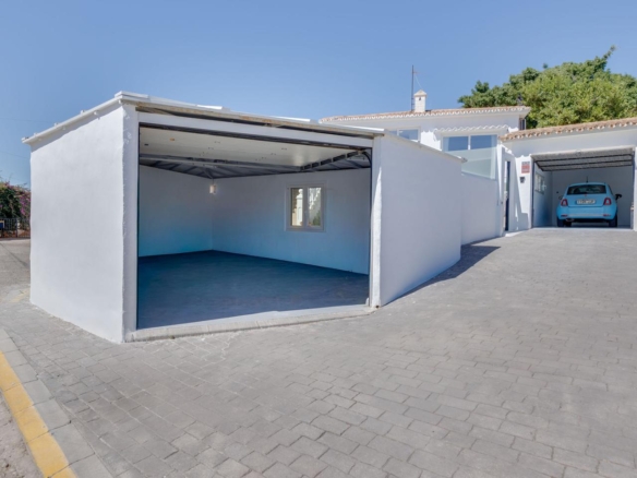 Chalet on sale in Fuengirola REF:65183