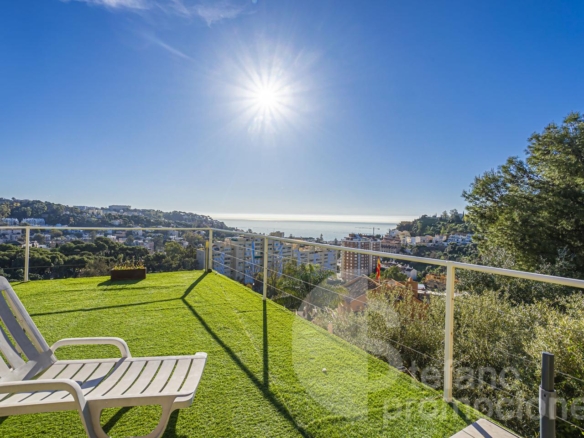 ¡VILLA CON VISTAS INFINITAS AL MAR Y MÁXIMA PRIVACIDAD! REF:65184