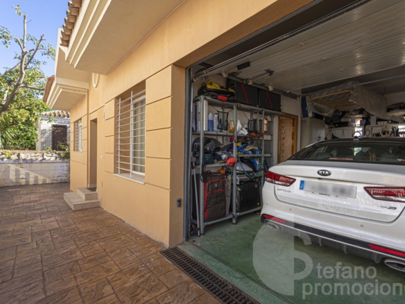 ¡VILLA CON VISTAS INFINITAS AL MAR Y MÁXIMA PRIVACIDAD! REF:65184