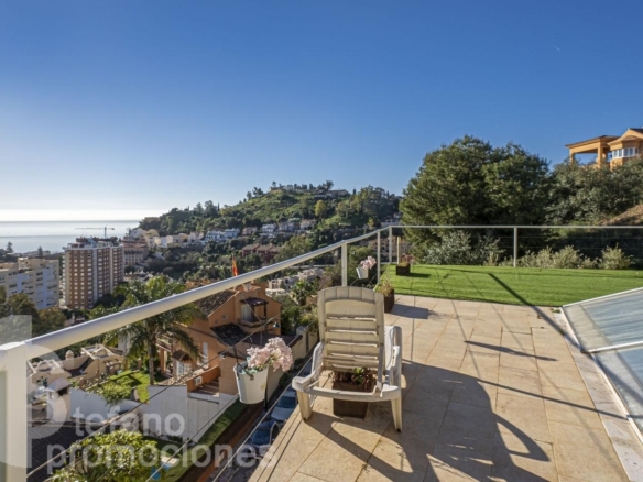 ¡VILLA CON VISTAS INFINITAS AL MAR Y MÁXIMA PRIVACIDAD! REF:65184