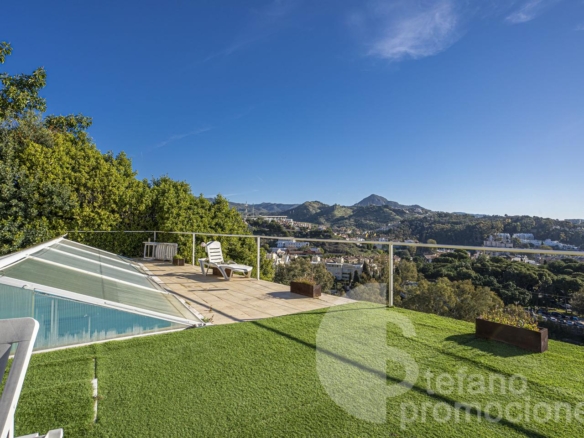 ¡VILLA CON VISTAS INFINITAS AL MAR Y MÁXIMA PRIVACIDAD! REF:65184