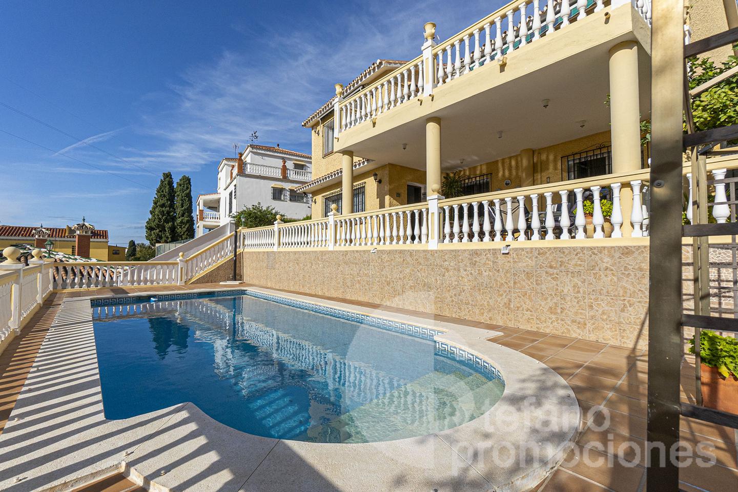 image_1575537_11.jpg EXCLUSIVA VILLA EN CALA DEL MORAL (MÁLAGA ESTE), UN VERDADERO OASIS DE PRIVACIDAD Y CONFORT CON 324 M² CONSTRUIDOS REF:65241