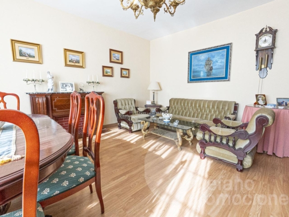 EXCLUSIVA VILLA EN CALA DEL MORAL (MÁLAGA ESTE), UN VERDADERO OASIS DE PRIVACIDAD Y CONFORT CON 324 M² CONSTRUIDOS REF:65241