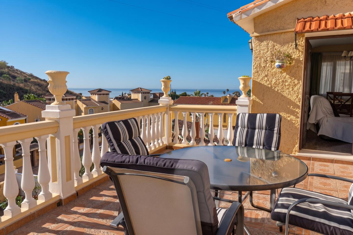 image_1575537_3.jpg EXCLUSIVA VILLA EN CALA DEL MORAL (MÁLAGA ESTE), UN VERDADERO OASIS DE PRIVACIDAD Y CONFORT CON 324 M² CONSTRUIDOS REF:65241