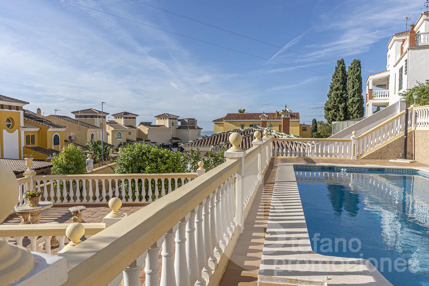 image_1575537_5.jpg EXCLUSIVA VILLA EN CALA DEL MORAL (MÁLAGA ESTE), UN VERDADERO OASIS DE PRIVACIDAD Y CONFORT CON 324 M² CONSTRUIDOS REF:65241